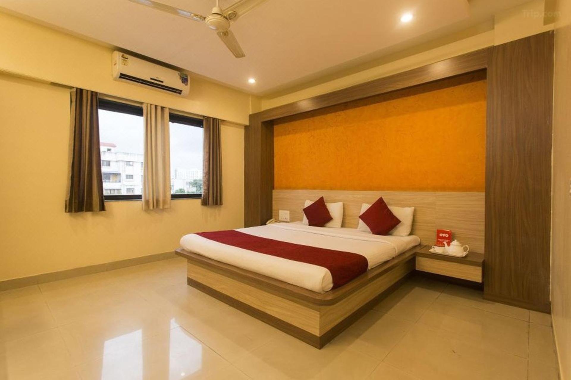 Hotel Sagar Inn Hadapsar Rooms Banquet Restaurant & Bar Phursungi Buitenkant foto